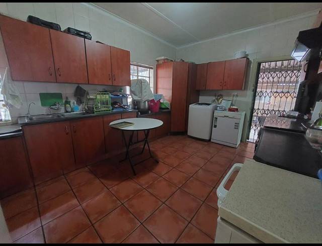 3 BEDROOM HOUSE FOR SALE IN CLAREMONT